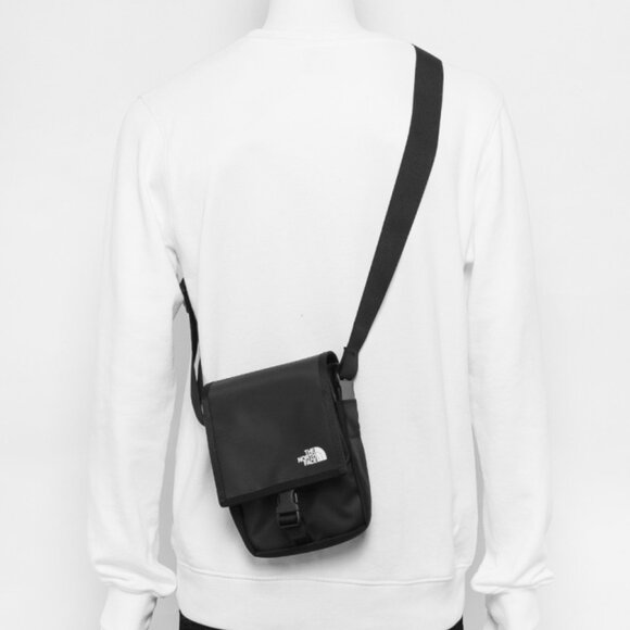 The North Face Bardu Bag Black Crossbody Bag Unisex - Picture 14 of 14